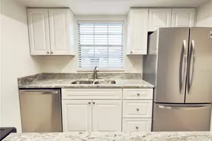 4725 Avon Ct, Saint Cloud, FL 34769 - Photo 4