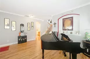 6840 Helmsley Cir, Windermere, FL 34786 - Photo 14