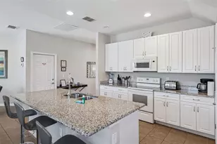 2513 Rosemont Cir, Davenport, FL 33837 - Photo 10