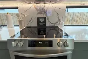 1642 Triangle Ave, Orlando, FL 32806 - Photo 8