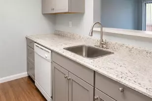 6082 Peregrine Ave, Orlando, FL 32819 - Photo 2