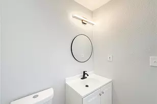 2112 NE 7th Ave, Gainesville, FL 32641 - Photo 34