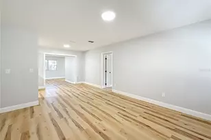 2112 NE 7th Ave, Gainesville, FL 32641 - Photo 10