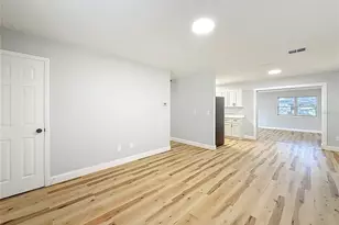 2112 NE 7th Ave, Gainesville, FL 32641 - Photo 12