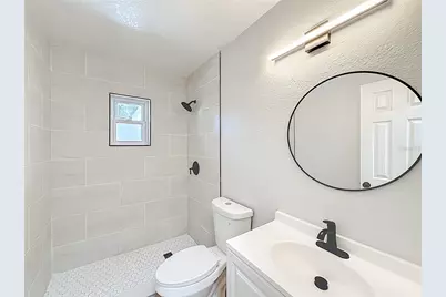 2112 NE 7th Avenue, Gainesville, FL 32641 - Photo 46