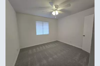 1652 Lake Avenue, Lehigh Acres, FL 33972 - Photo 10