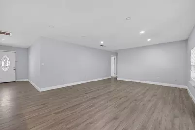 709 S Dillingham Ave, Kissimmee, FL 34741 - Photo 12