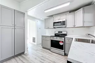 140 Orangewood Dr, Lake Wales, FL 33898 - Photo 10