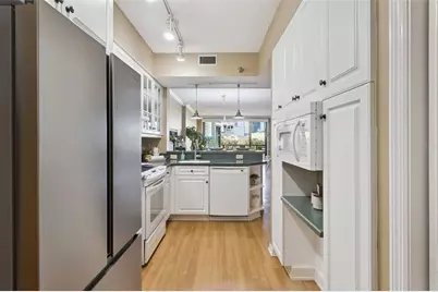 401 E Robinson Street #303, Orlando, FL 32801 - Photo 12