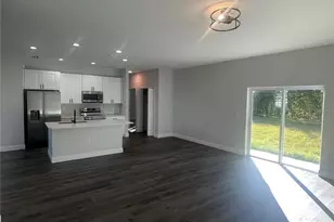 1401 Newton St, Port Charlotte, FL 33952 - Photo 6