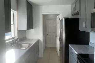 2633 Beal St, Deltona, FL 32738 - Photo 4