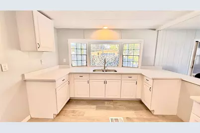 202 Caloosa Lake Circle S, Lake Wales, FL 33859 - Photo 4