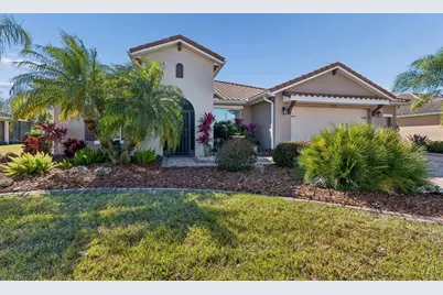 825 San Raphael St, Poinciana, FL 34759 - Photo 2
