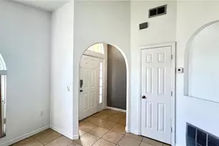 16349 Coopers Hawk Ave, Clermont, FL 34714 - Photo 2