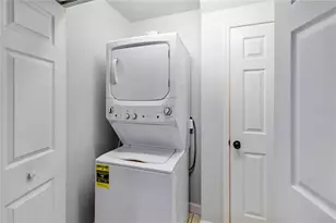 211 Dawn Ct, Kissimmee, FL 34743 - Photo 14