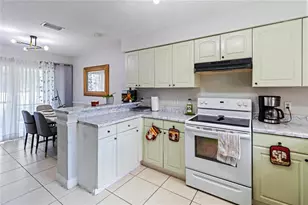 211 Dawn Ct, Kissimmee, FL 34743 - Photo 10