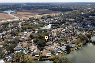 1707 Bayou Cir, Lakeland, FL 33803 - Photo 8