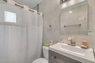 7684 Oakhurst Rd, Seminole, FL 33776 - Photo 14