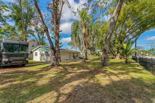 7684 Oakhurst Rd, Seminole, FL 33776 - Photo 4