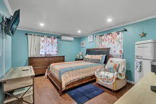 7684 Oakhurst Rd, Seminole, FL 33776 - Photo 18