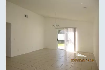 1468 Avleigh Circle, Orlando, FL 32824 - Photo 4