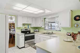 7002 Crestlake Dr, Orlando, FL 32819 - Photo 22
