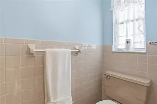 7002 Crestlake Dr, Orlando, FL 32819 - Photo 18