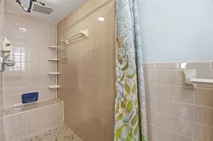 7002 Crestlake Dr, Orlando, FL 32819 - Photo 10