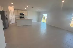 4742 Katrina Dr, Haines City, FL 33844 - Photo 2