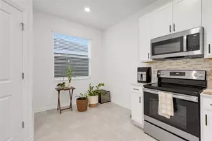 356 Heroic Rd, Davenport, FL 33837 - Photo 12