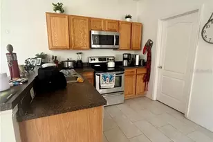 1008 Royal Ridge Dr, Davenport, FL 33896 - Photo 8