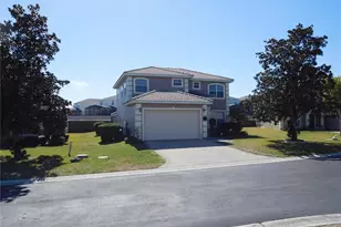 422 Vista Dr, Davenport, FL 33897 - Photo 2