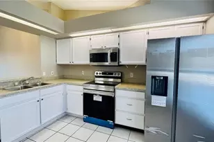 14772 Laguna Beach Cir, Orlando, FL 32824 - Photo 2