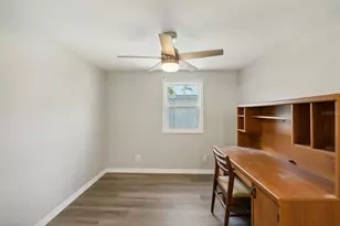 1600 Old Coachman Rd, Clearwater, FL 33765 - Photo 12