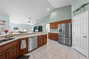 6351 Oak Shore Dr, Saint Cloud, FL 34771 - Photo 10