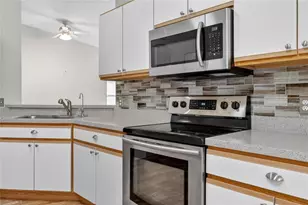 156 Grand Canal Dr, Kissimmee, FL 34759 - Photo 12