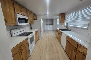 4616 Tower Pine Rd, Orlando, FL 32839 - Photo 8