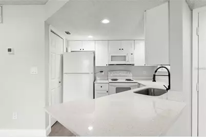 1932 Lake Atriums Circle #69, Orlando, FL 32839 - Photo 6