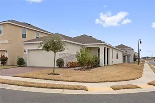 1686 Swan Swim Dr, Davenport, FL 33837 - Photo 2