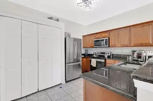 1057 Universal Rest Pl, Kissimmee, FL 34744 - Photo 14
