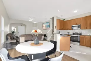 2156 Brancaster Cir, Ocoee, FL 34761 - Photo 10