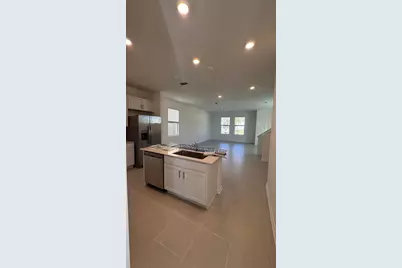 2526 Peace Of Mind Avenue, Kissimmee, FL 34744 - Photo 4