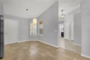 14528 Redmeadow Ct, Orlando, FL 32837 - Photo 4