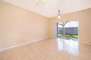 10918 Savannah Wood Dr, Orlando, FL 32832 - Photo 10
