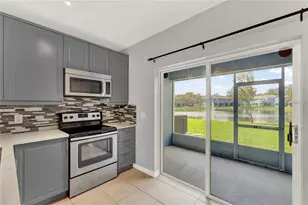 437 Wilton Cir, Sanford, FL 32773 - Photo 8