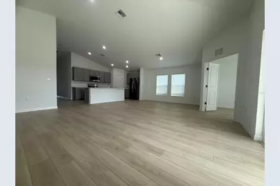 5465 San Pietro Drive, Winter Haven, FL 33884 - Photo 10