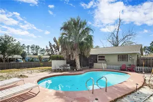 2077 Floradell Pl, Orlando, FL 32808 - Photo 24