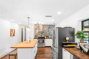 2077 Floradell Pl, Orlando, FL 32808 - Photo 8