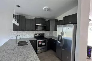 164 Julie Ln, Auburndale, FL 33823 - Photo 4