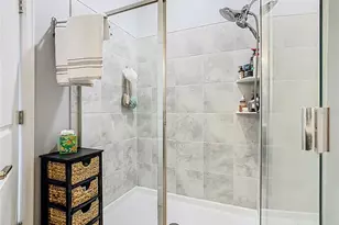 1055 Oak Bluff Dr, Davenport, FL 33837 - Photo 20